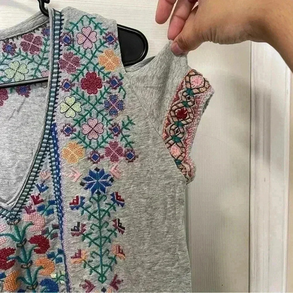 Johnny Was Womens Clover Cold-Shoulder Embroidered Blouse Sz XS - Picture 4 of 7